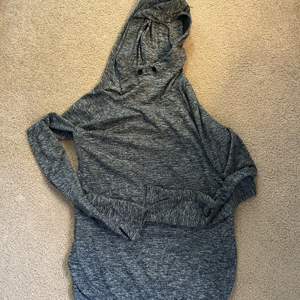 Athleta hooded workout shirt with thumb holes size xxs